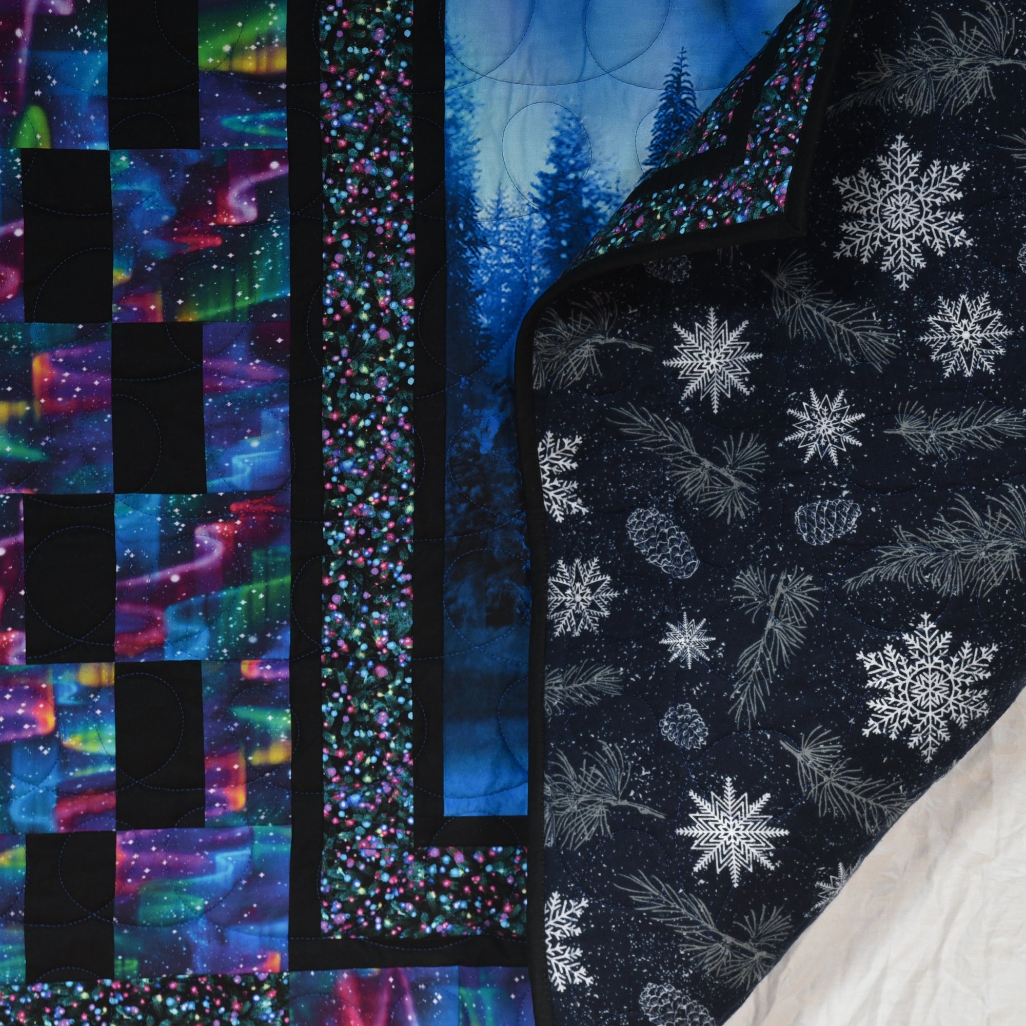 Stunning Aurora Borealis Christmas Tree Quilt