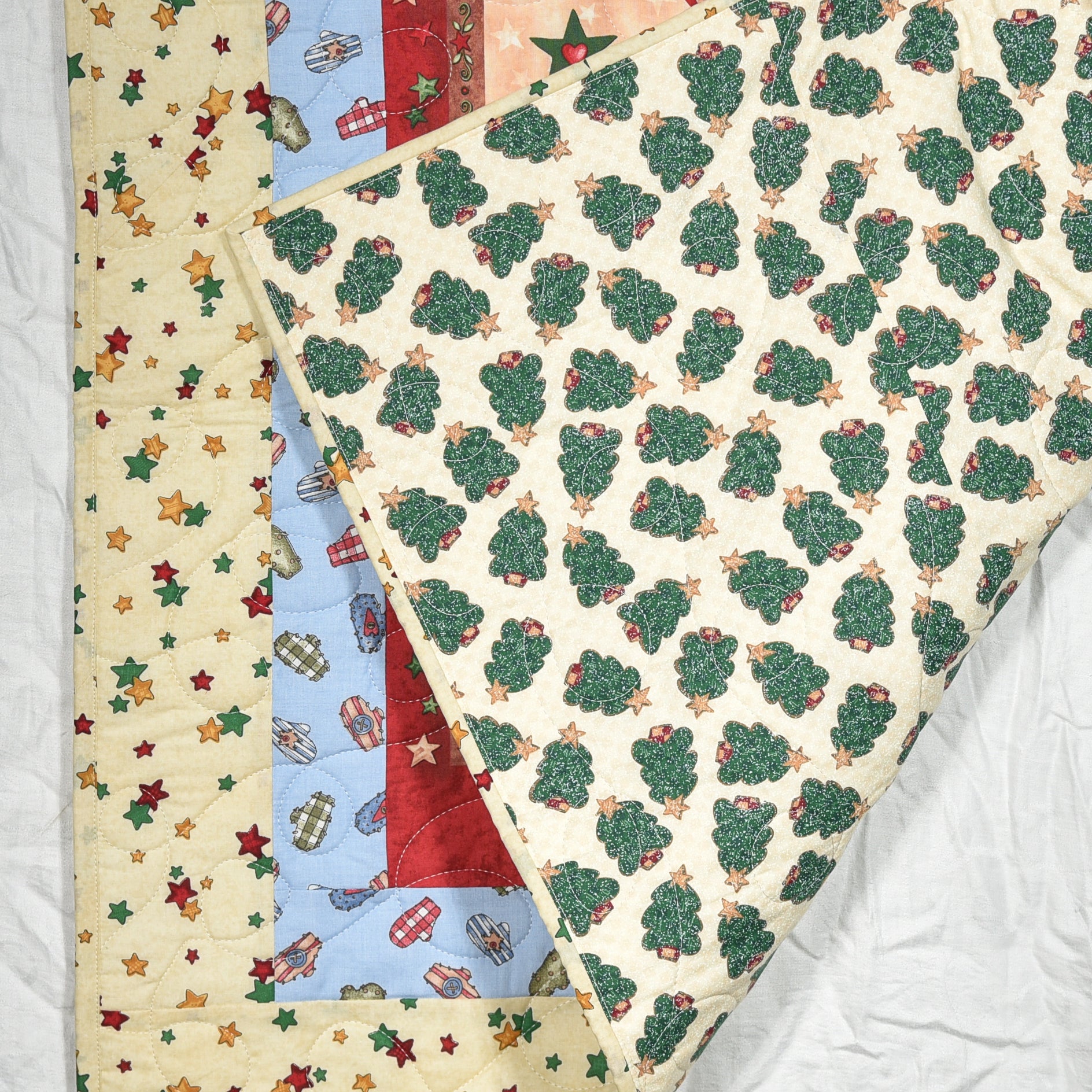 Happy Teddy Bear Christmas Quilt