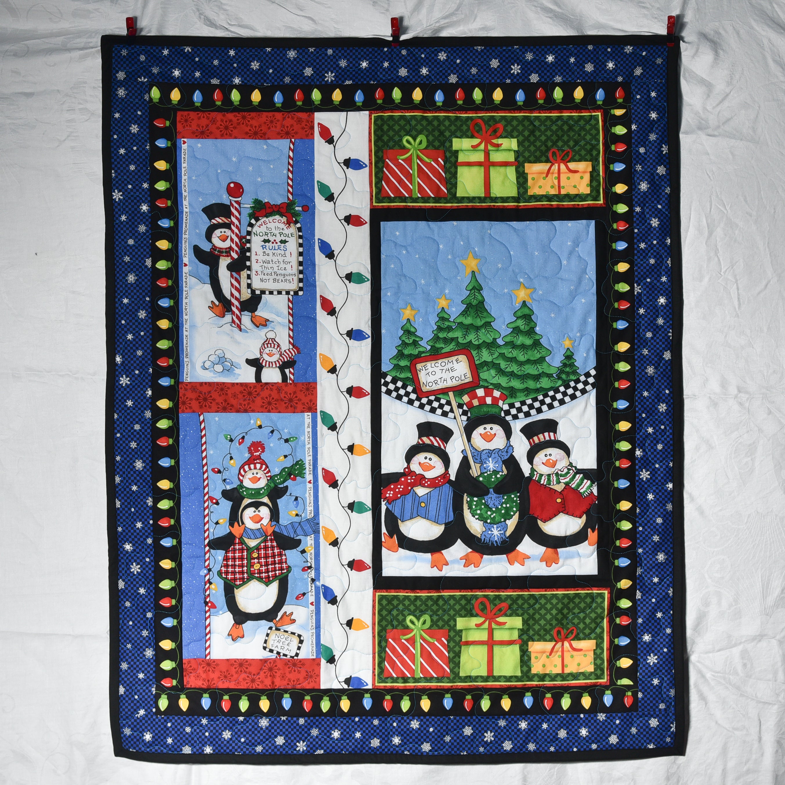 Happy Penguins Christmas Quilt