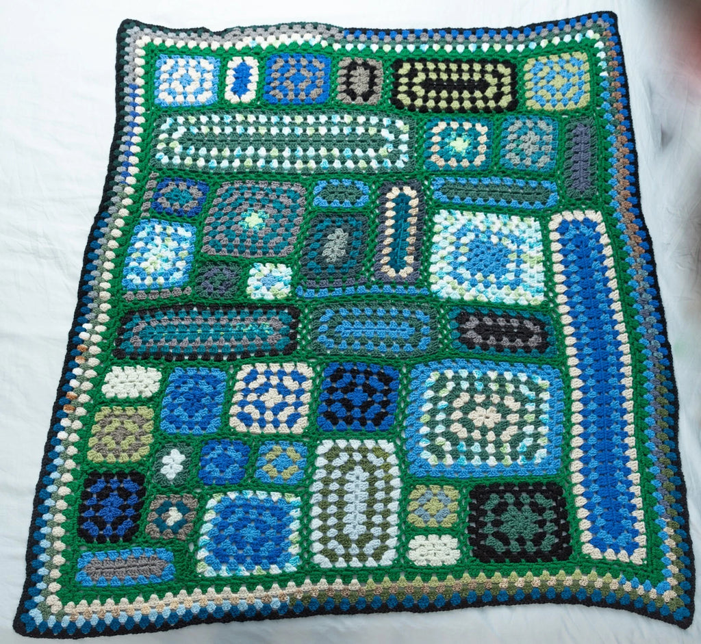 Amoeba Mosaic Crochet Throw Blanket